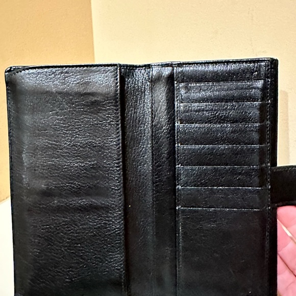 Gucci Long Leather Studded GG Interlocking Wallet - Picture 9 of 14